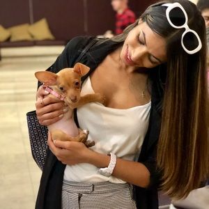 Meet your Posher, Jenny